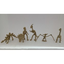 AM-31 Dinosaurios Color Hueso x 6